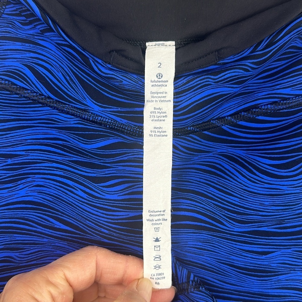 Lululemon Pace Rival Crop 22” Leggings Size 2 Life Lines Cerulean Blue Black - Picture 10 of 16